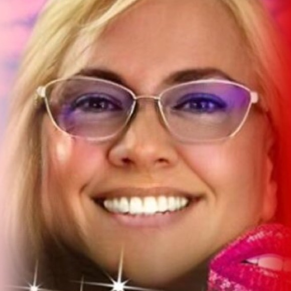 Meet your Posher, Brenda - Picture 1 of 1